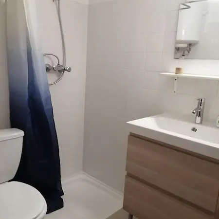 Anthoard Apartment